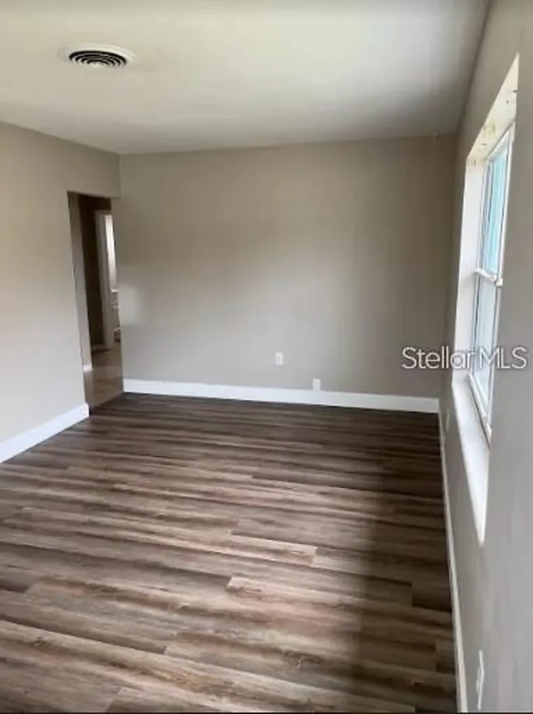 3697 59th Way N St Petersburg FL 33710