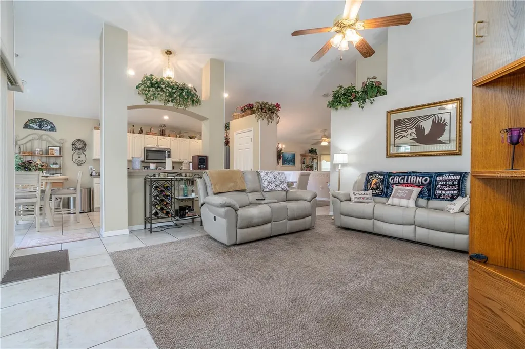 698 Lake Clark Place Lakeland FL 33813