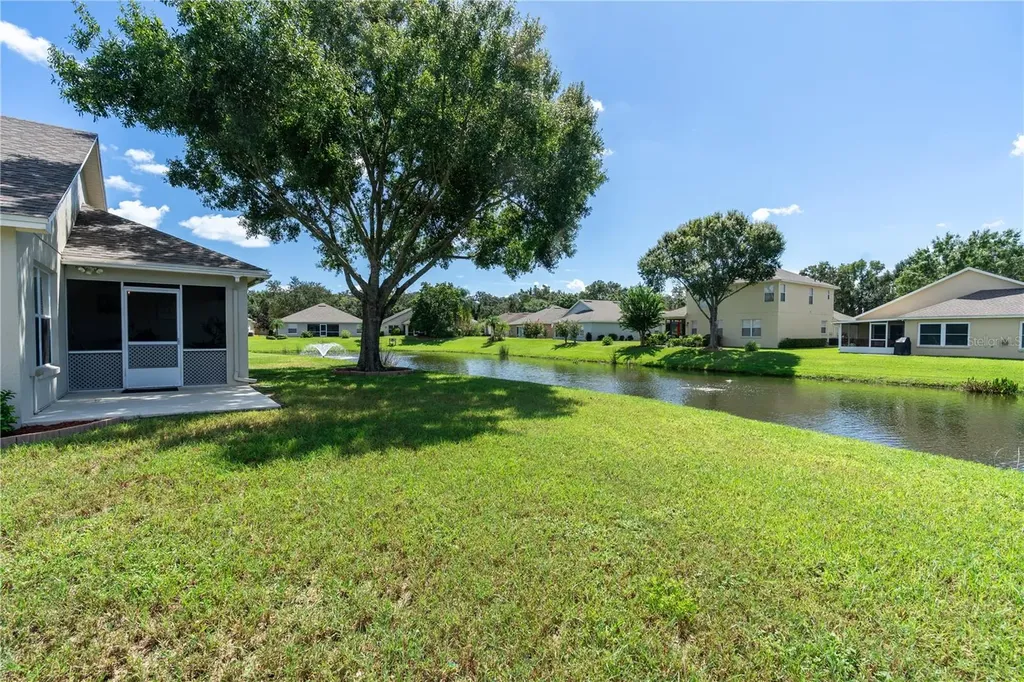 698 Lake Clark Place Lakeland FL 33813