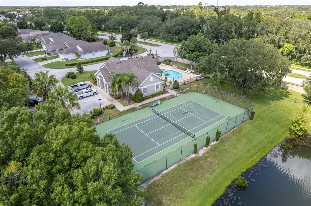 698 Lake Clark Place Lakeland FL 33813