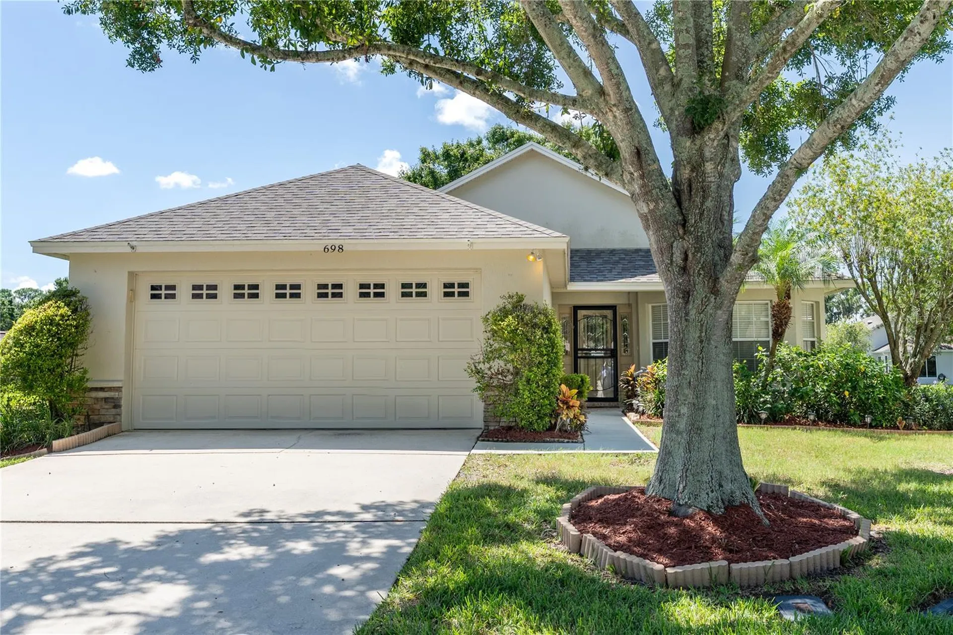 698 Lake Clark Place Lakeland FL 33813