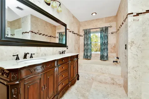 5925 Chesapeake Park Orlando FL 32819