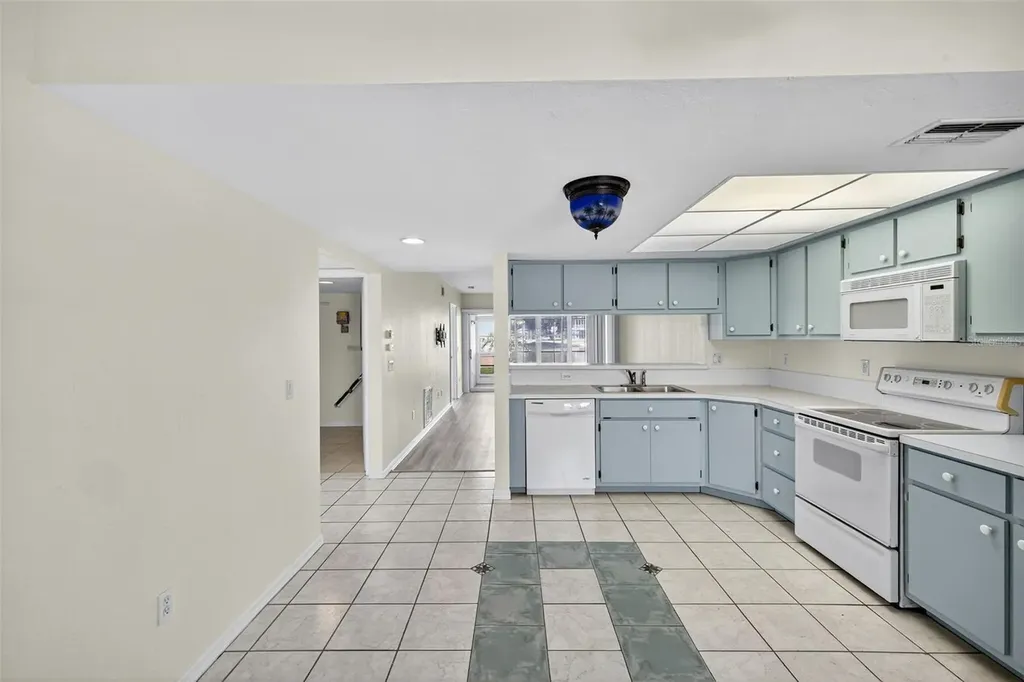 11644 SW Egret Circle Lake Suzy FL 34269