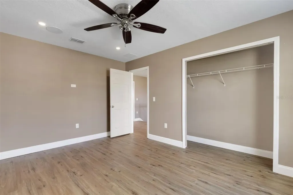 2436 Sand Gables Trail Bradenton FL 34208