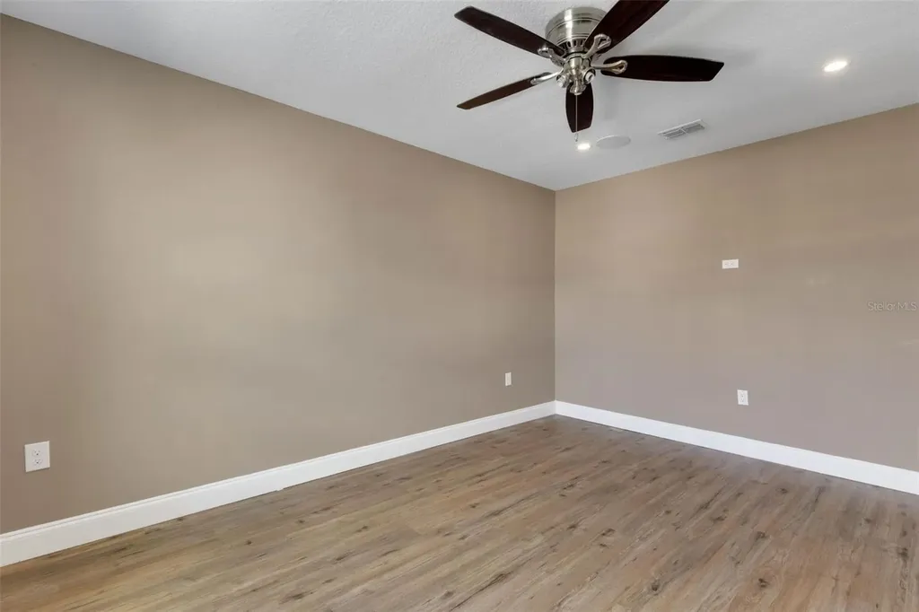 2436 Sand Gables Trail Bradenton FL 34208