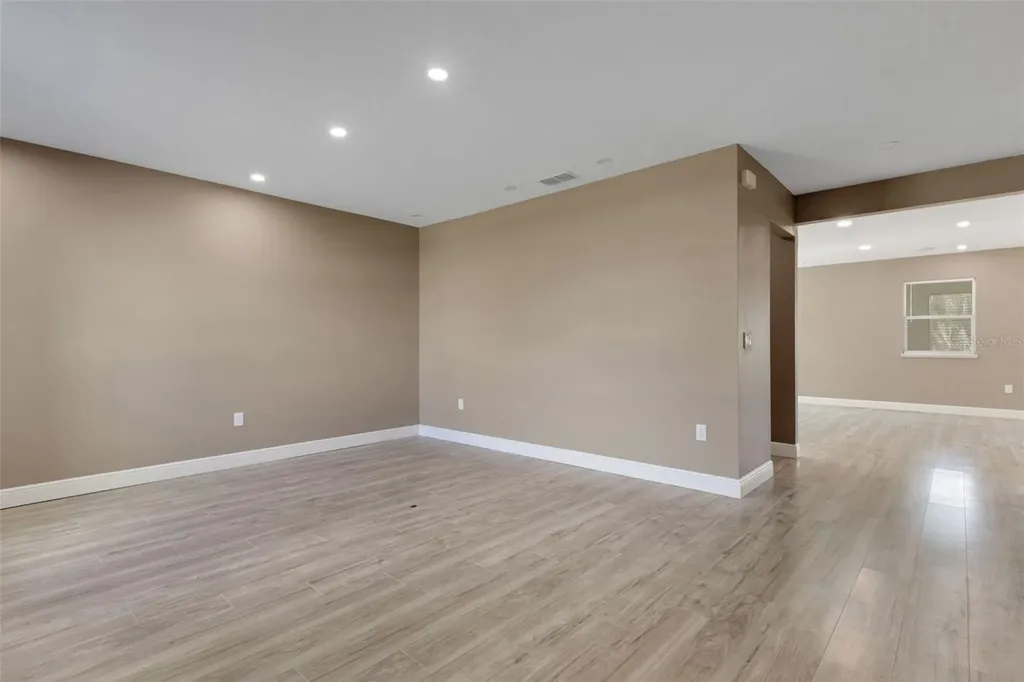 2436 Sand Gables Trail Bradenton FL 34208