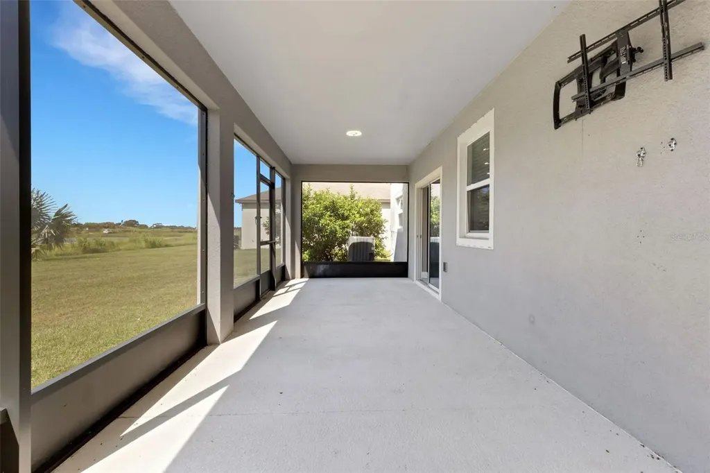 2436 Sand Gables Trail Bradenton FL 34208
