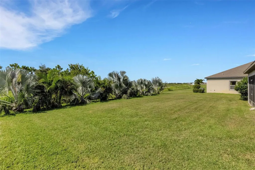 2436 Sand Gables Trail Bradenton FL 34208