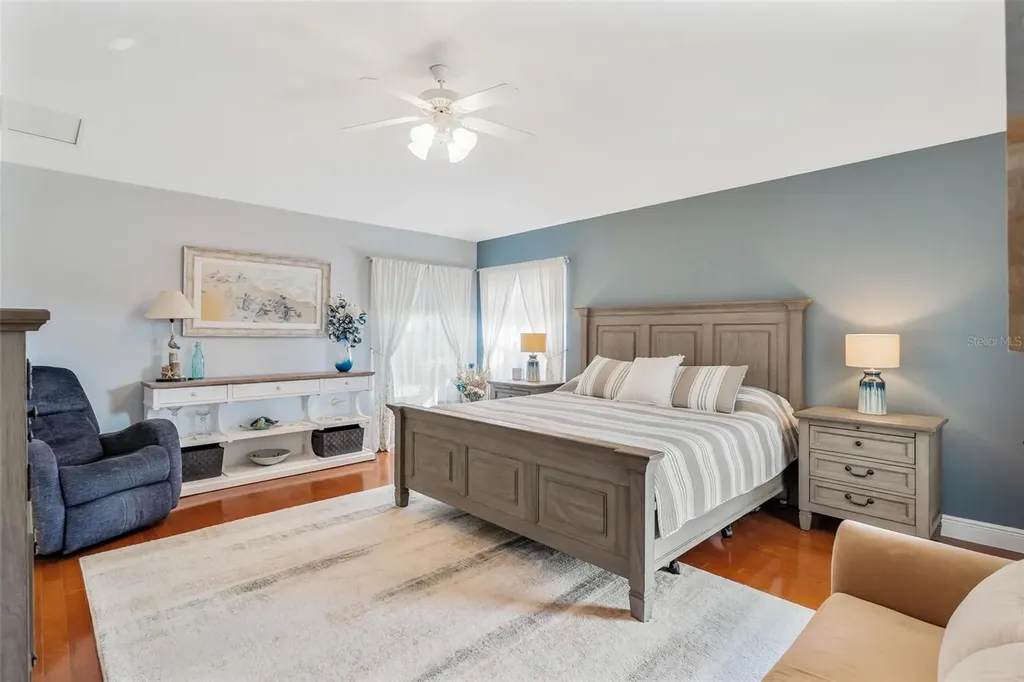 5486 Bounty Circle Tavares FL 32778