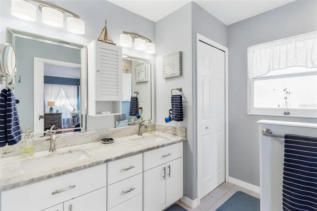 5486 Bounty Circle Tavares FL 32778