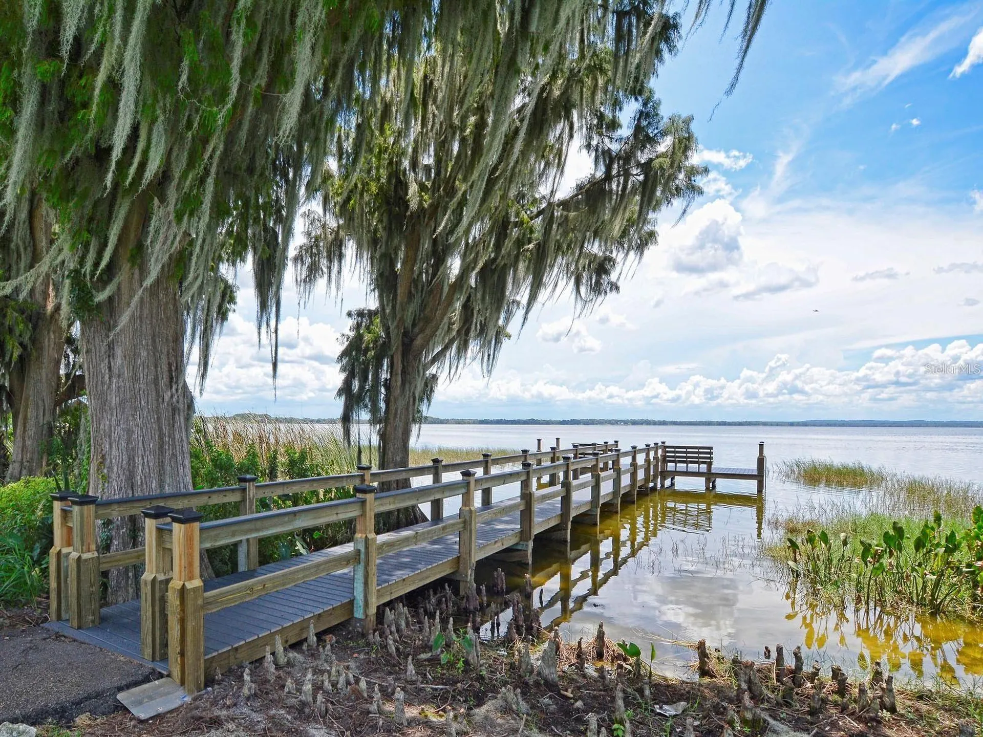 5486 Bounty Circle Tavares FL 32778