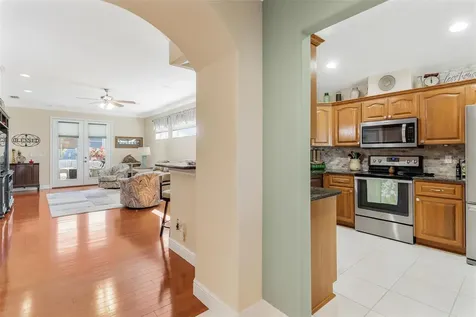 5486 Bounty Circle Tavares FL 32778