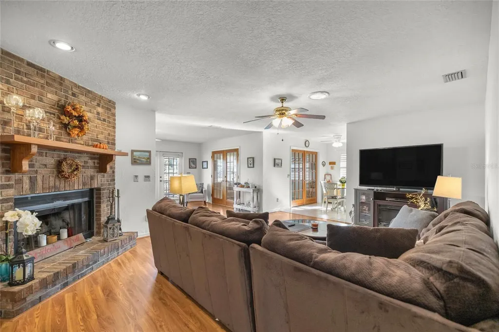 2045 SE 32nd Street Ocala FL 34471