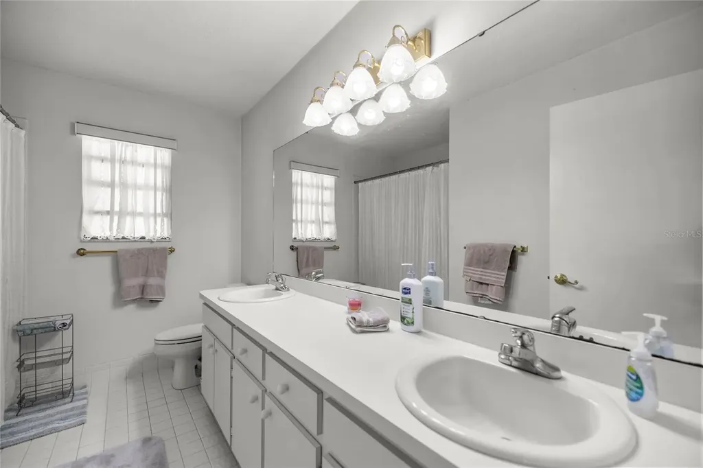 2045 SE 32nd Street Ocala FL 34471