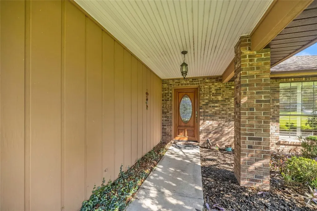 2045 SE 32nd Street Ocala FL 34471