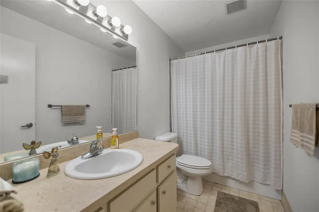 2045 SE 32nd Street Ocala FL 34471