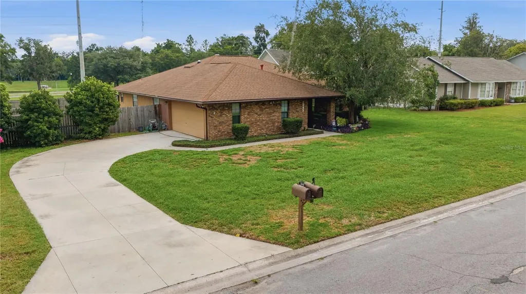 2045 SE 32nd Street Ocala FL 34471