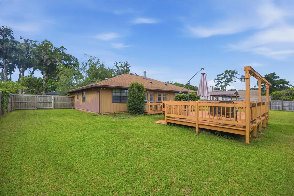 2045 SE 32nd Street Ocala FL 34471