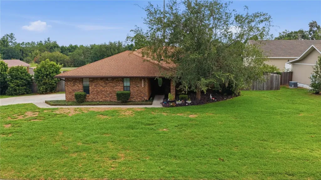 2045 SE 32nd Street Ocala FL 34471