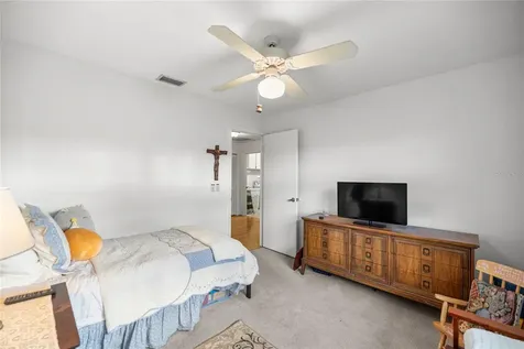 2045 SE 32nd Street Ocala FL 34471