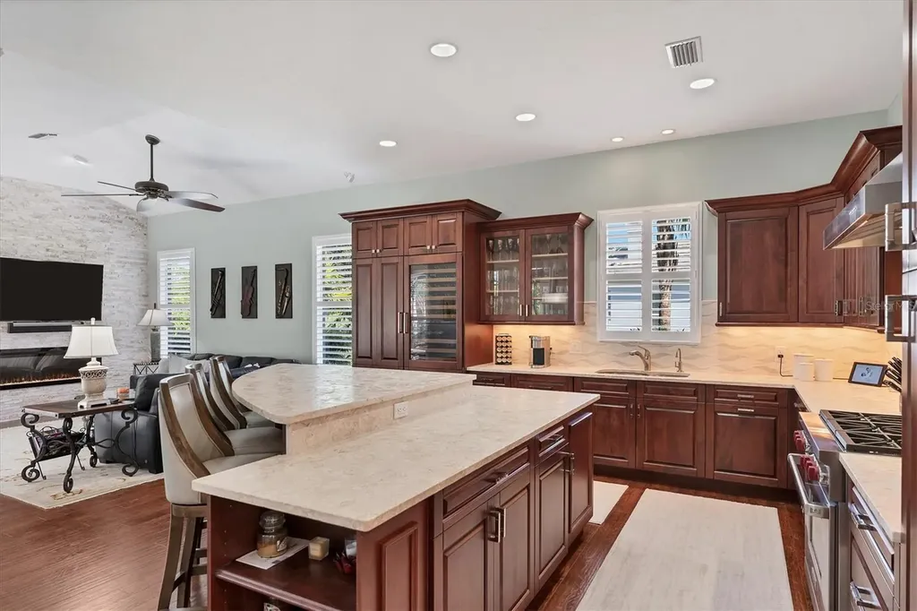 8214 Regents Court University Park FL 34201