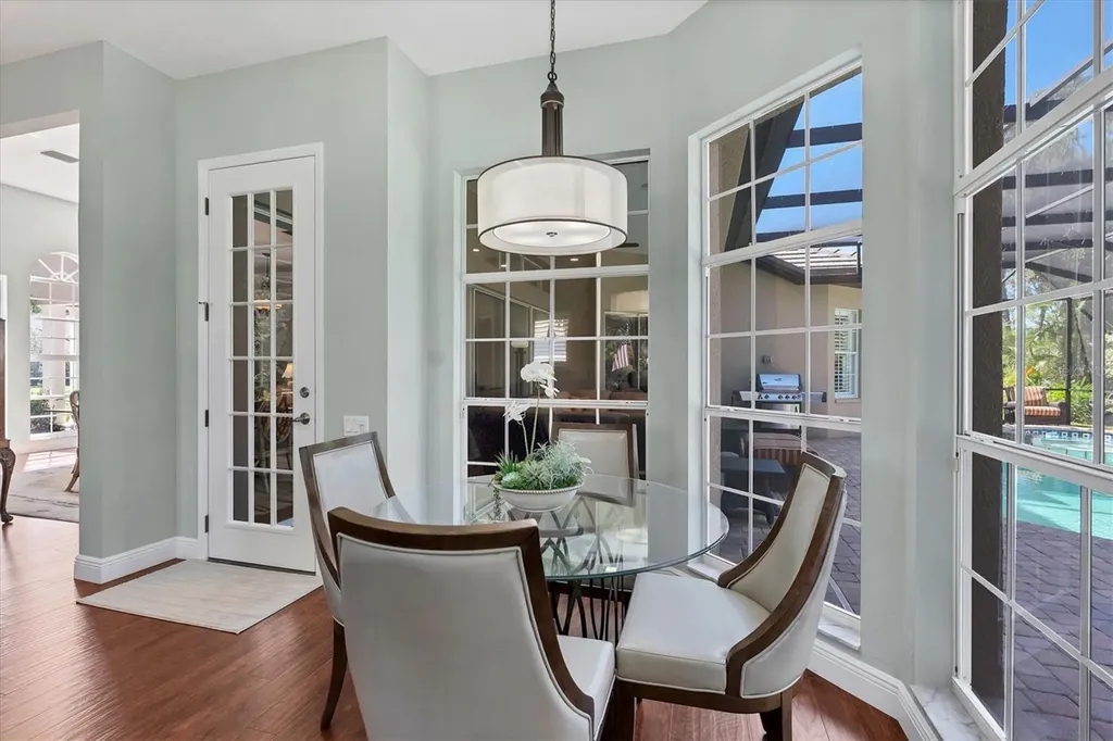 8214 Regents Court University Park FL 34201