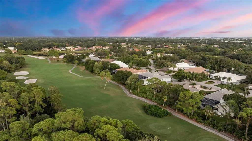 8214 Regents Court University Park FL 34201