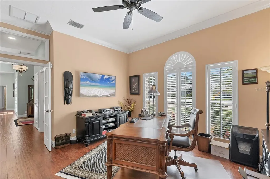 8214 Regents Court University Park FL 34201