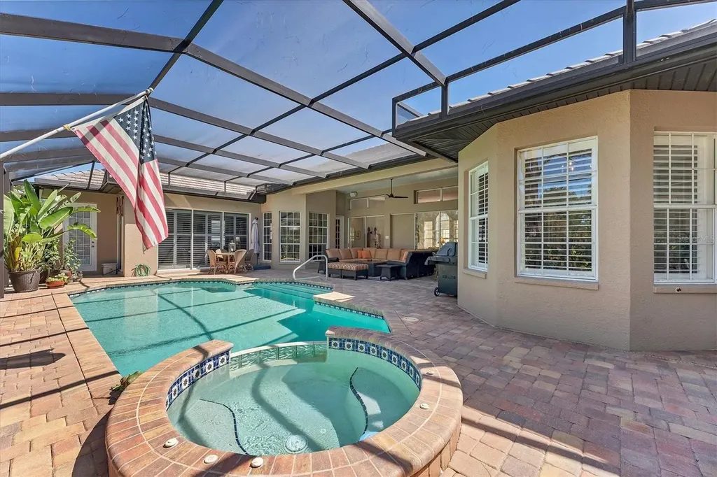 8214 Regents Court University Park FL 34201