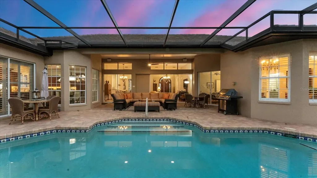 8214 Regents Court University Park FL 34201