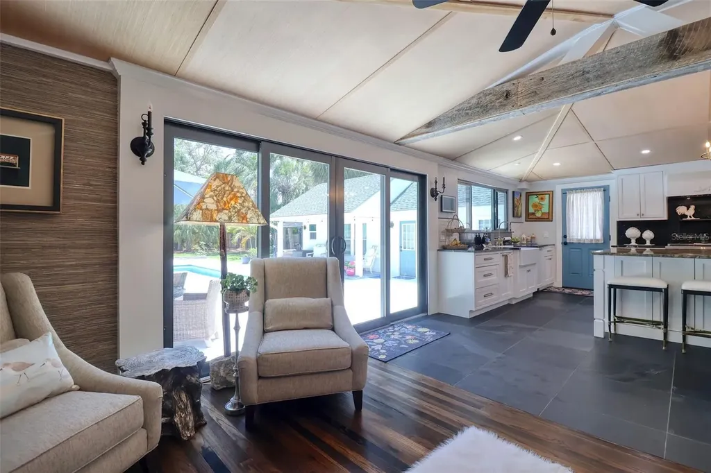 225 President Street Dunedin FL 34698