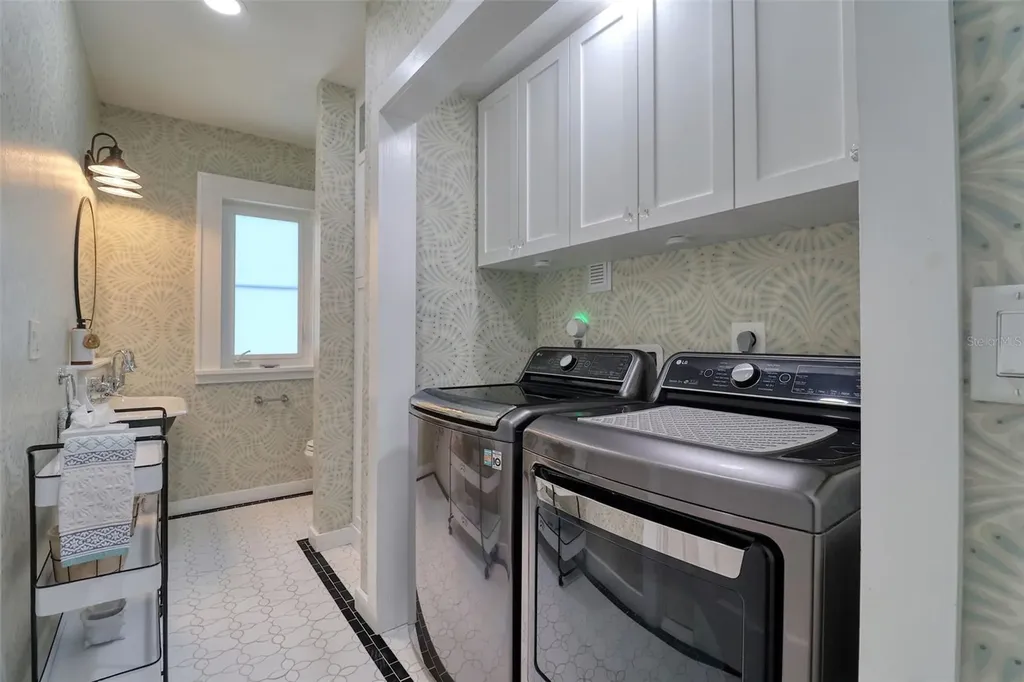225 President Street Dunedin FL 34698