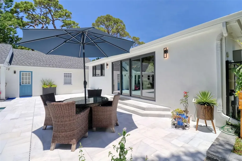 225 President Street Dunedin FL 34698