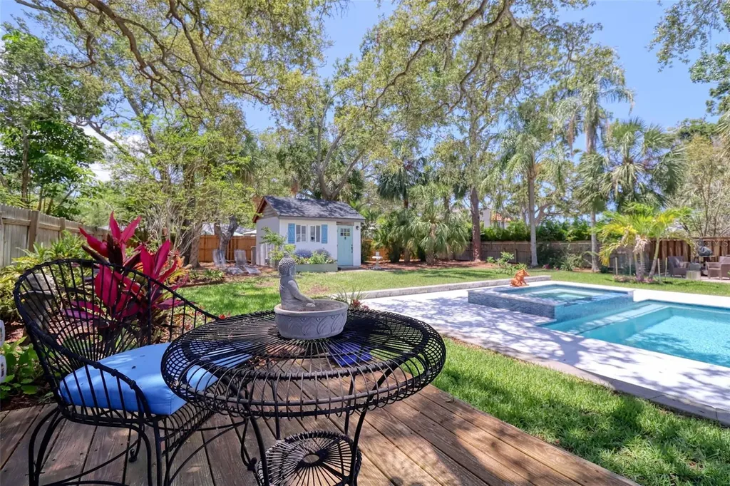 225 President Street Dunedin FL 34698