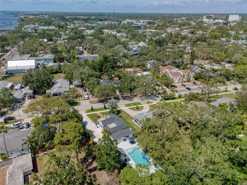 225 President Street Dunedin FL 34698