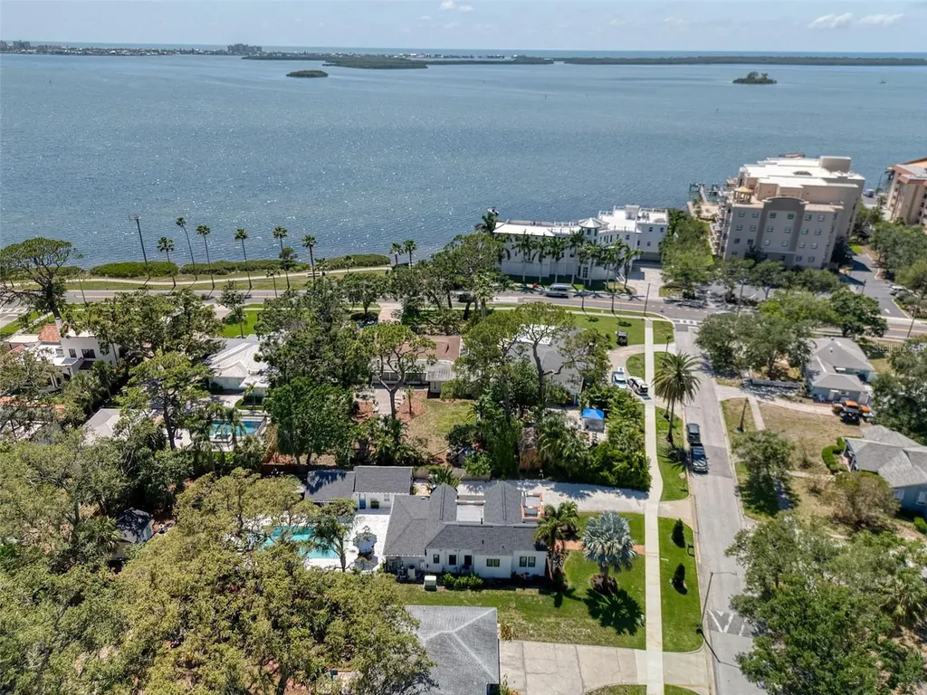 225 President Street Dunedin FL 34698