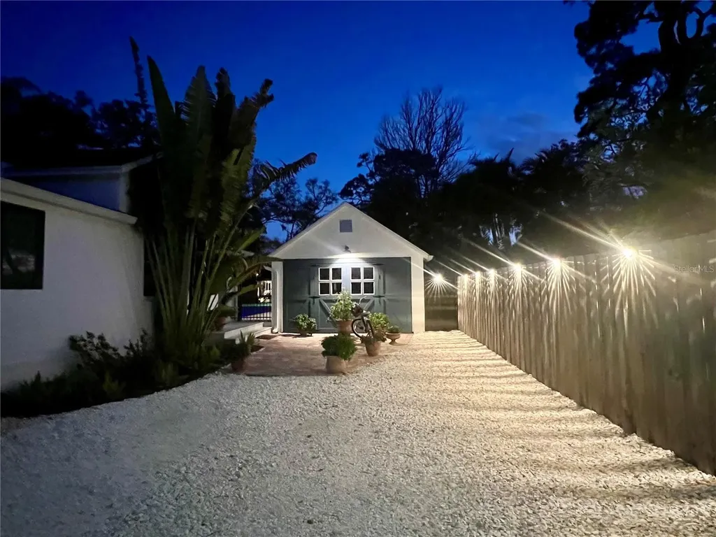 225 President Street Dunedin FL 34698