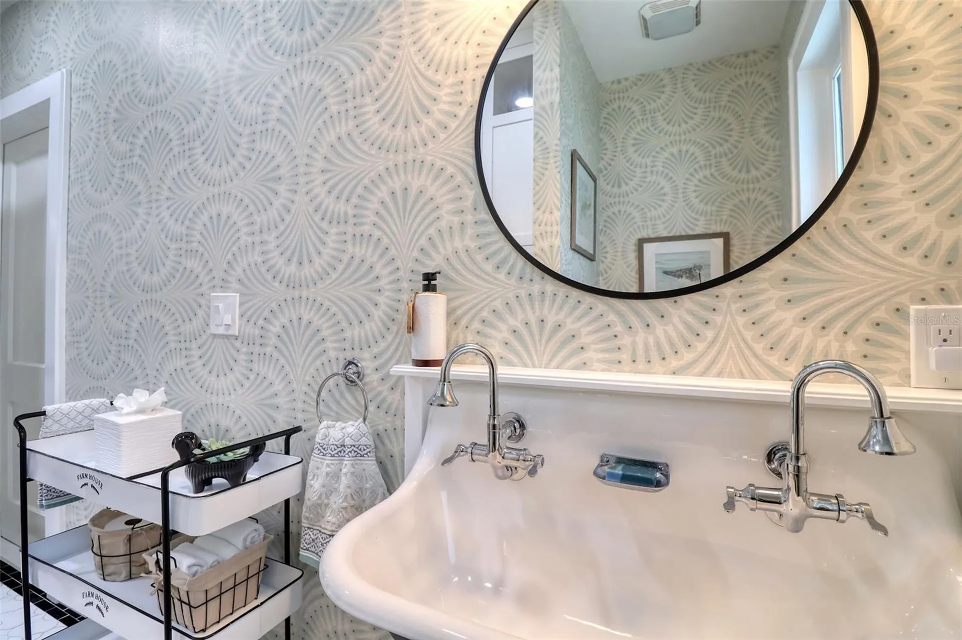 225 President Street Dunedin FL 34698