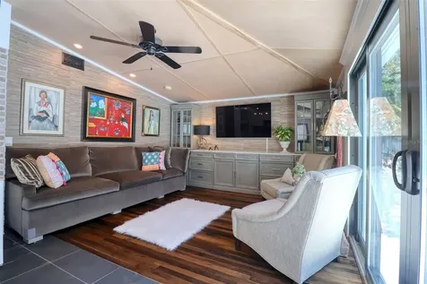 225 President Street Dunedin FL 34698