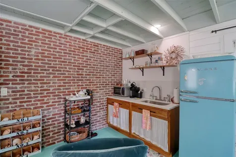 225 President Street Dunedin FL 34698