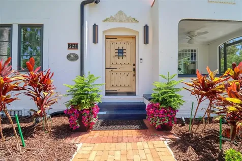 225 President Street Dunedin FL 34698