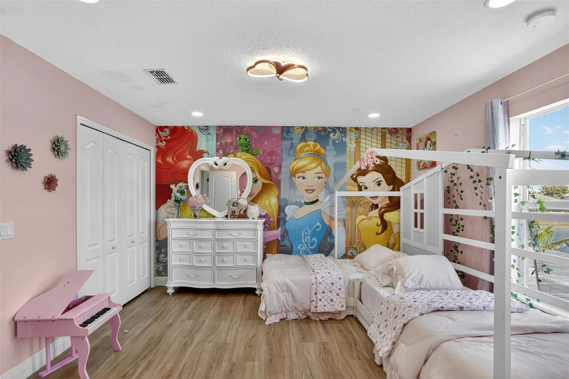 738 Hacienda Circle Kissimmee FL 34741
