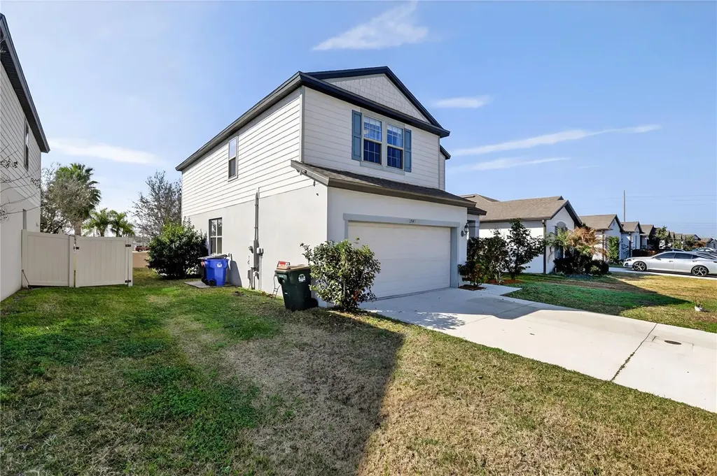 1749 Cayman Cove Circle St Cloud FL 34772
