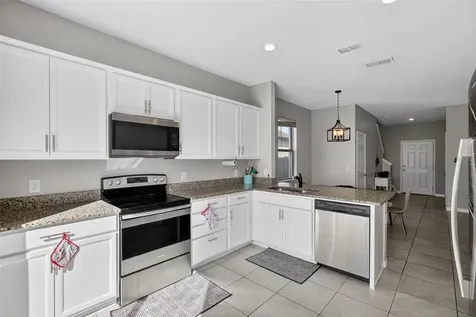1749 Cayman Cove Circle St Cloud FL 34772