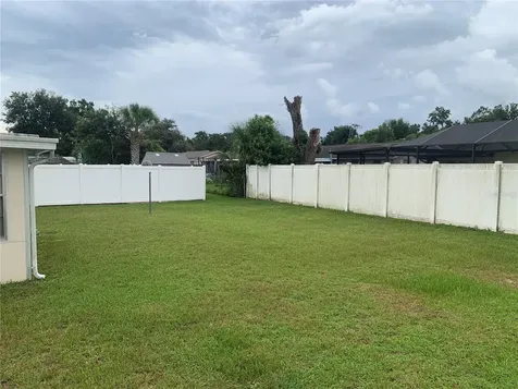 39248 9th Avenue Zephyrhills FL 33542