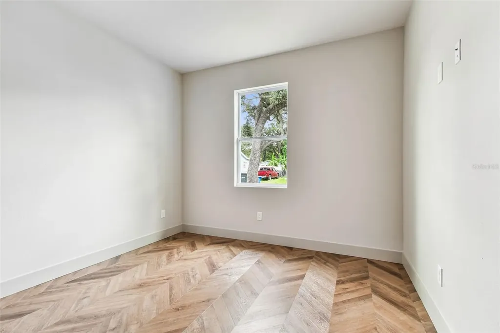 7208 N Glen Avenue Tampa FL 33614