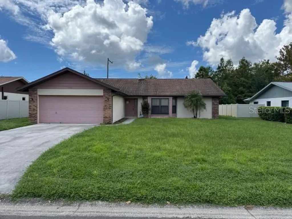 8469 Cypress Lake Circle Sarasota FL 34243