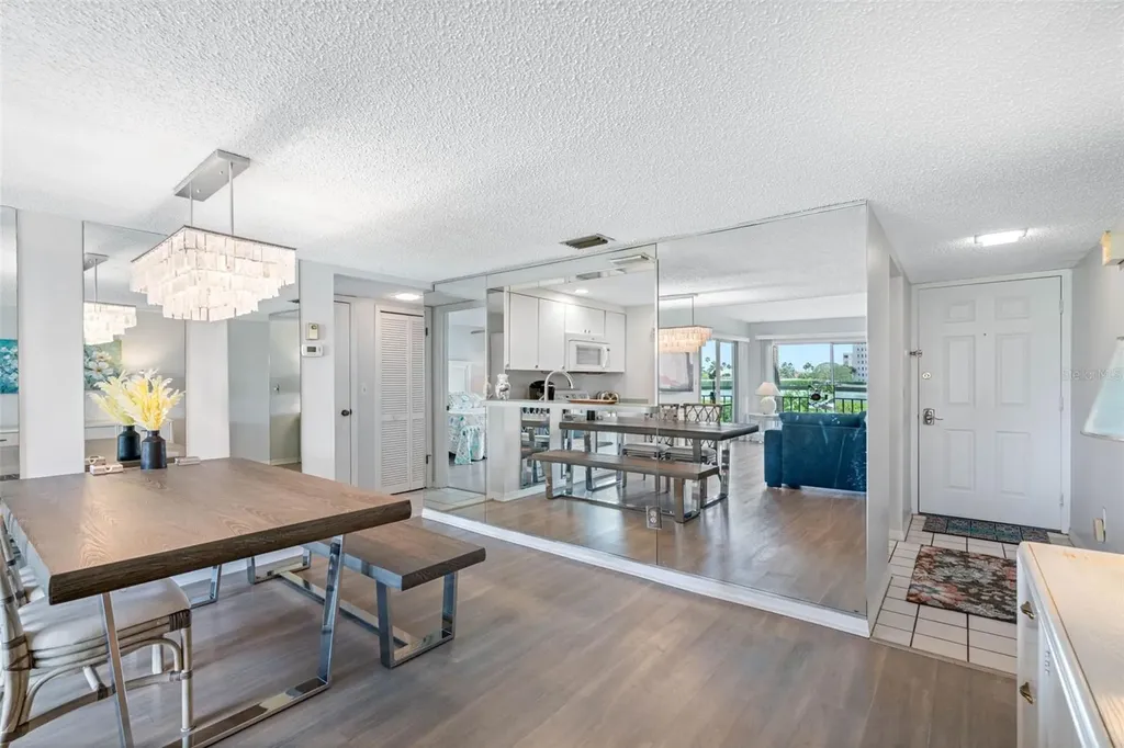 7871 Sailboat Key Boulevard S South Pasadena FL 33707