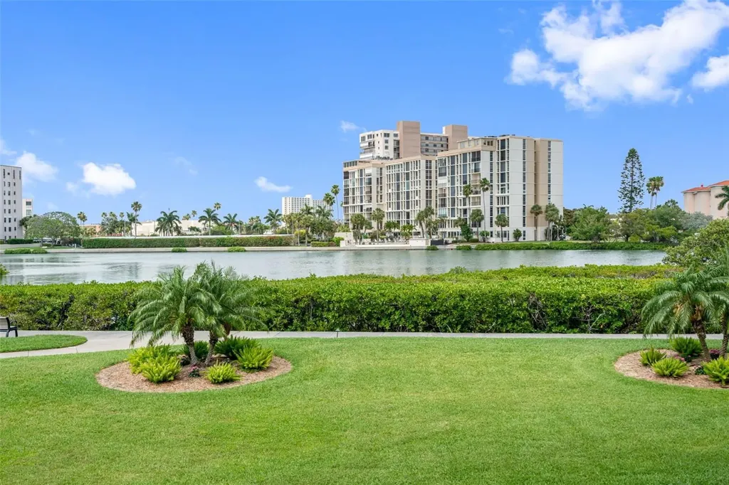 7871 Sailboat Key Boulevard S South Pasadena FL 33707
