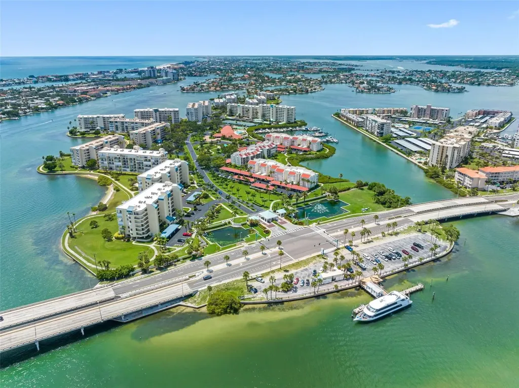 7871 Sailboat Key Boulevard S South Pasadena FL 33707